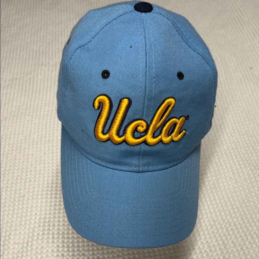 Zephyr The Hat - NCAA UCLA Blue & Gold Cap - Size 7 1/4 - 35% Wool